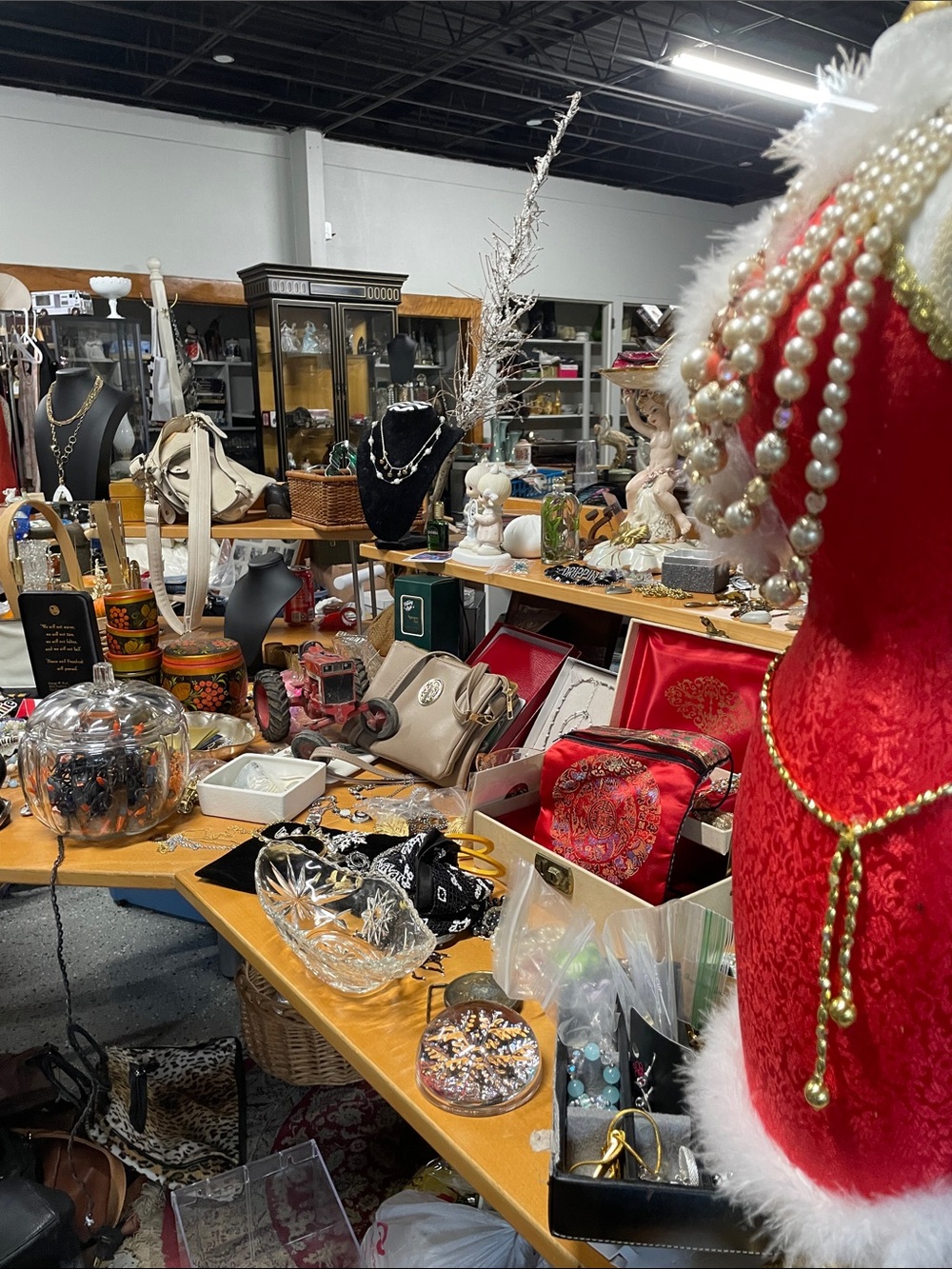 Live items